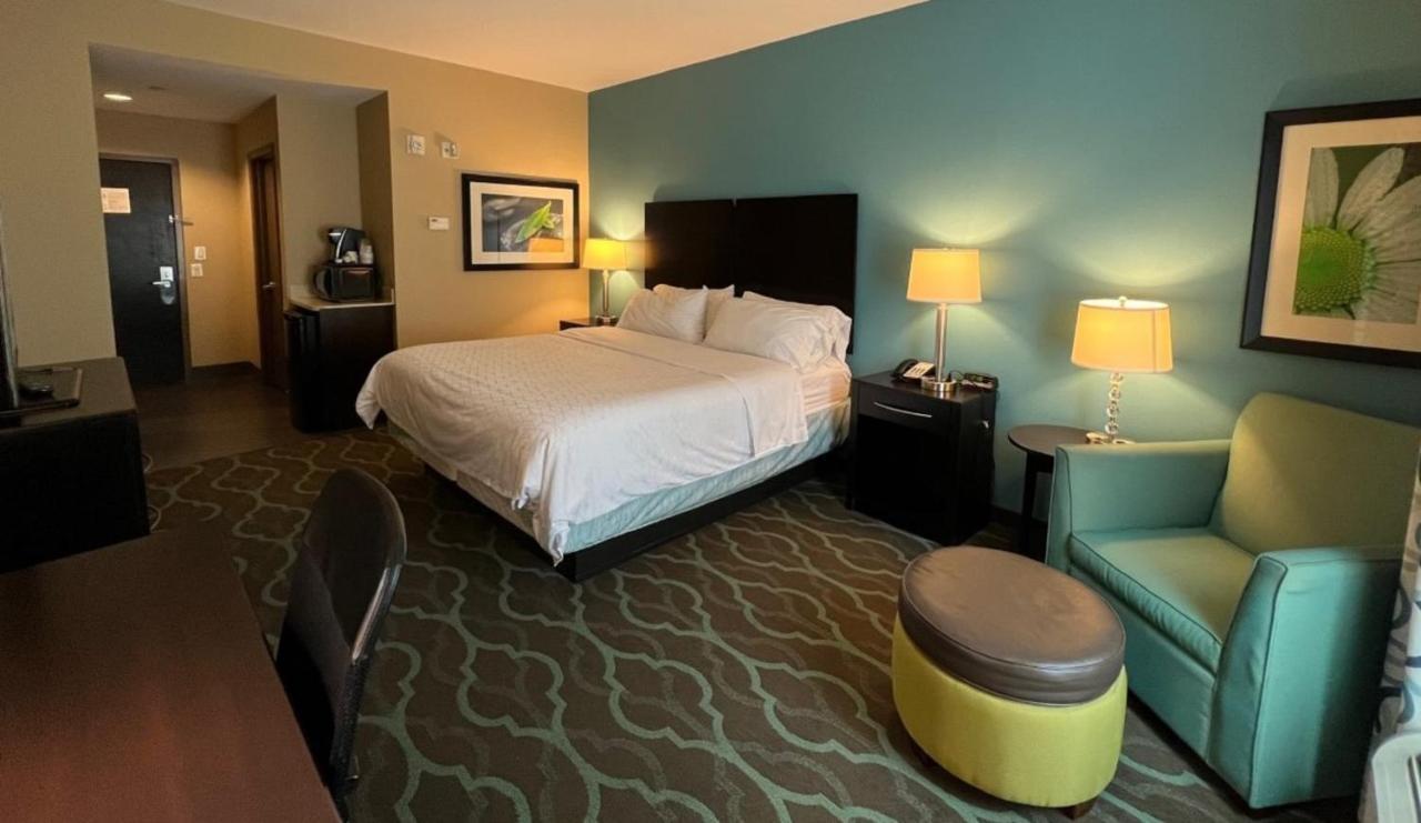 Holiday Inn Express Hotels & Suites Cuero By Ihg Dış mekan fotoğraf