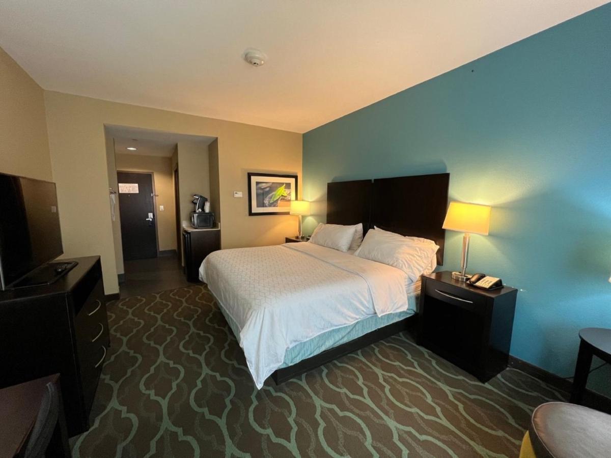 Holiday Inn Express Hotels & Suites Cuero By Ihg Dış mekan fotoğraf