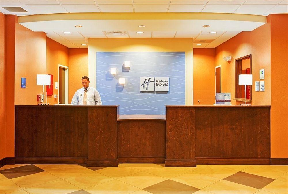 Holiday Inn Express Hotels & Suites Cuero By Ihg Dış mekan fotoğraf